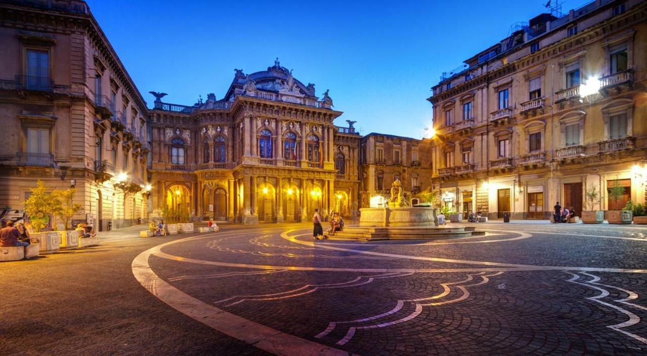 Hotel New Rubik's Castle Katania Zewnętrze zdjęcie